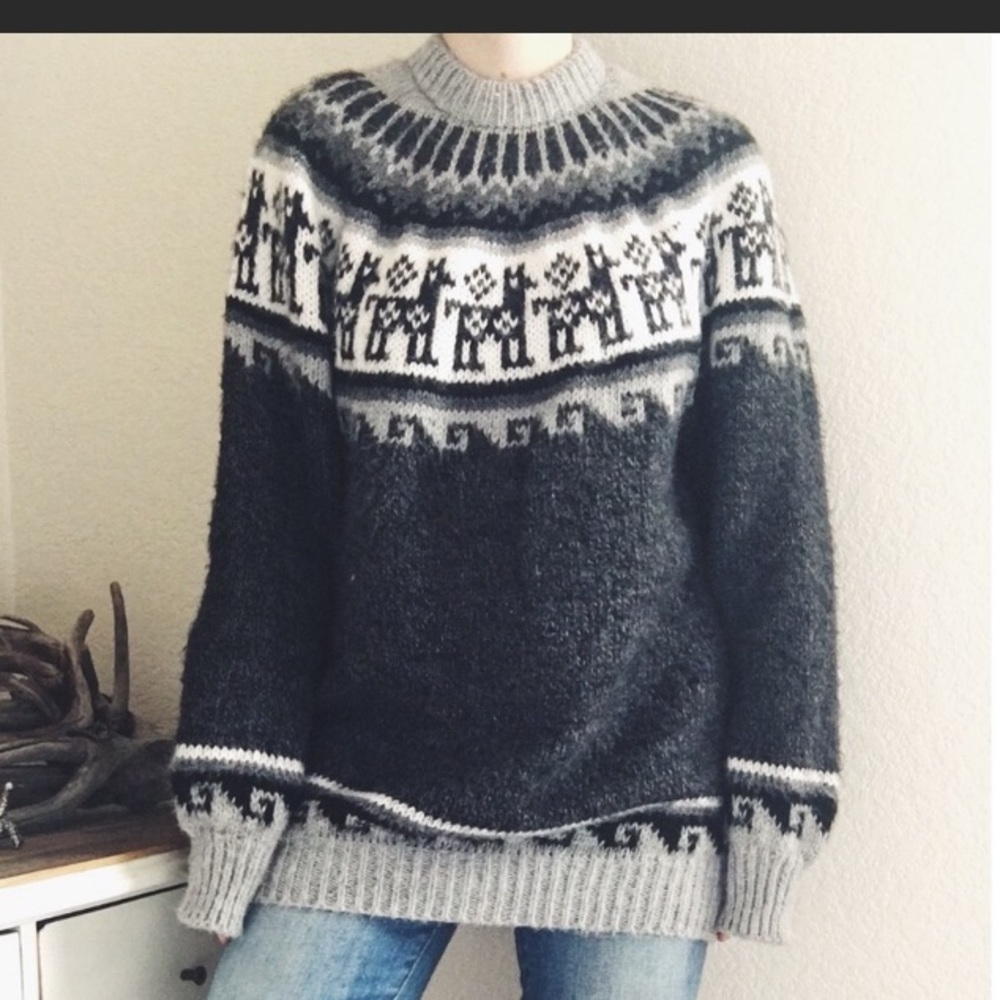 Soft Alpaca Knit Sweater size Large